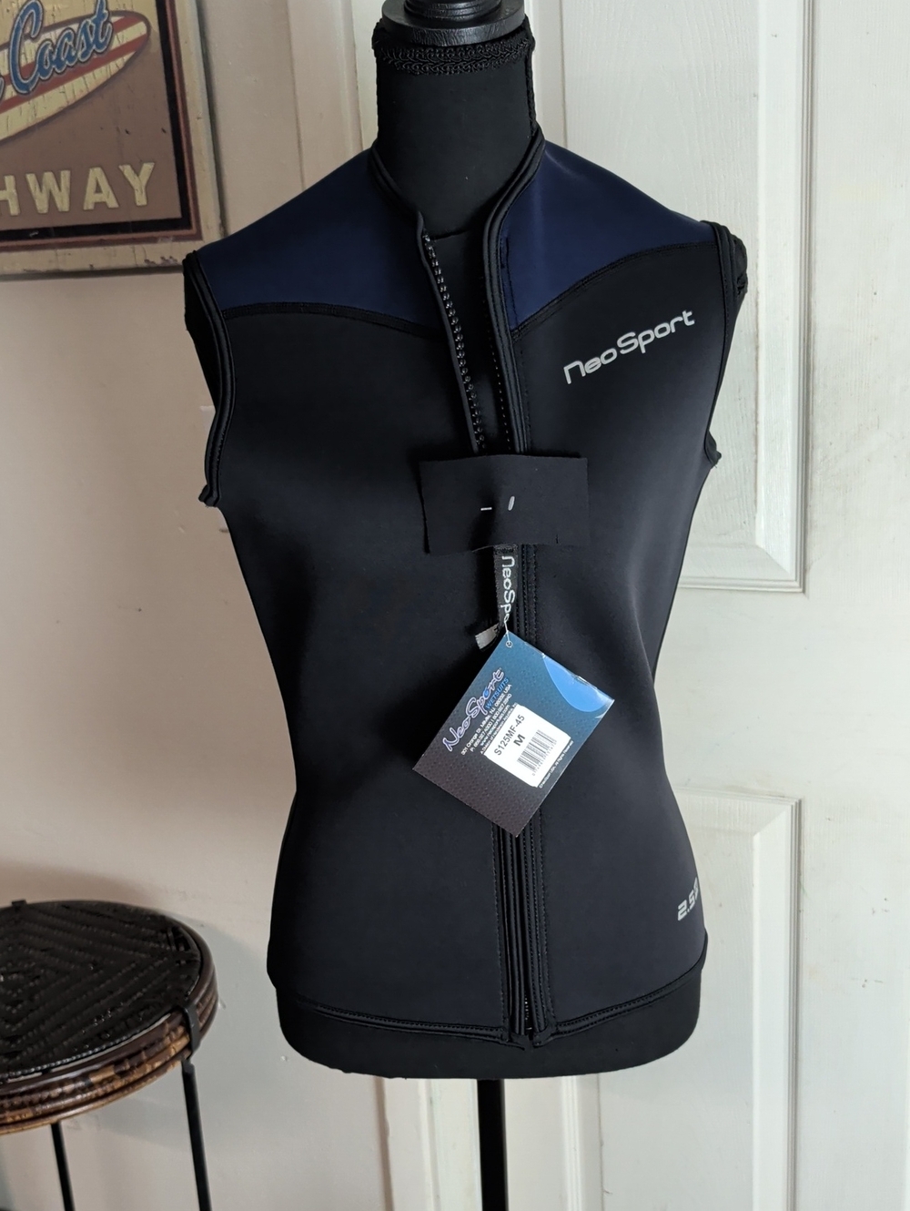 Neosport 2.5mm Zip Front Women's Wetsuit Sport Vest Women M New